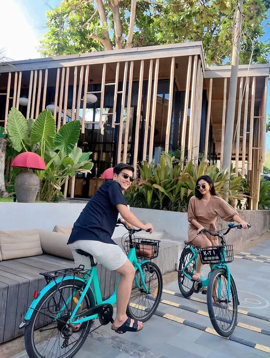 <p>[Fimela] Glenca Chysara dan Rendi John</p>