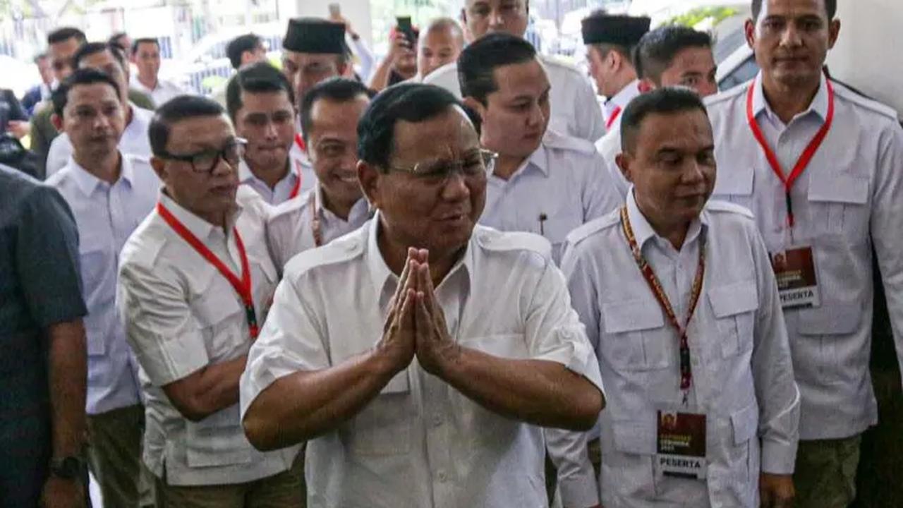 Prabowo menyebut, tujuan rapimnas ini digelar untuk membulatkan dukungan atas pasangan Prabowo Subianto dan Gibran Rakabuming Raka sebagai capres dan cawapres dalam Pemilu 2024.<br>