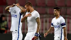 Pemain Inter Milan terlihat kecewa usai kalah dari Sparta Praha pada laga kedua Grup K Liga Europa di Generali Arena, Jumat (30/9/2016) dini hari WIB. (EPA/Filip Singer)