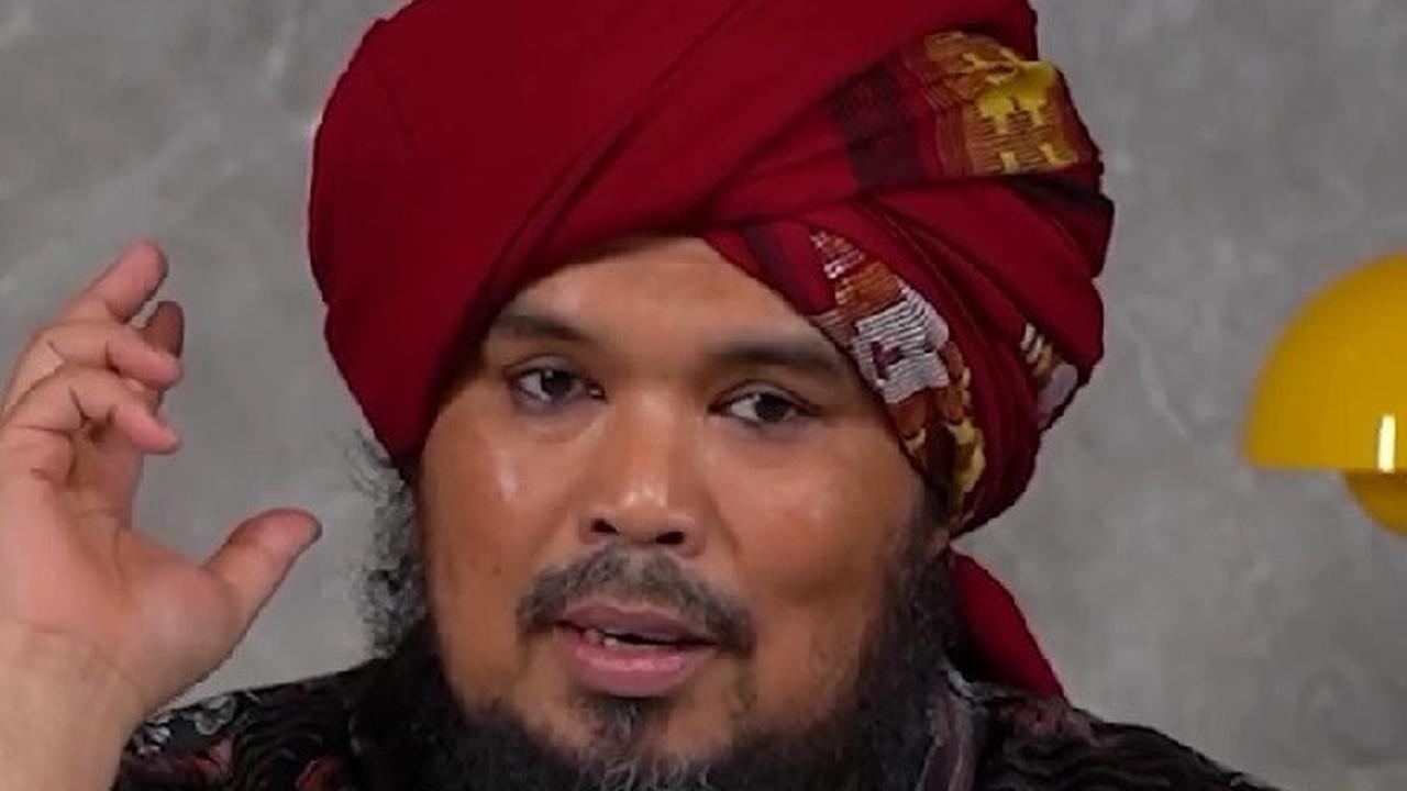 Profil Ustaz Derry Sulaiman yang Jadi Pendamping dr Richard Lee dan Bobon Santoso saat Mualaf