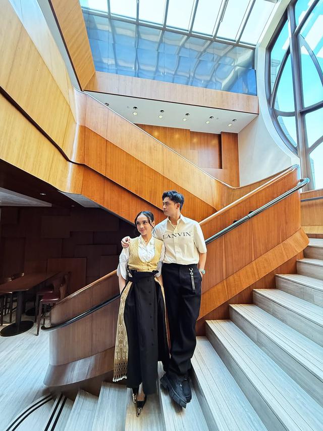 6 Potret Randy Martin rayakan ulang tahun ke-27 bareng Lyodra di Shanghai, romantis banget