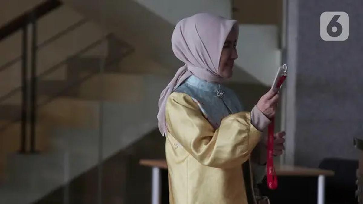 Usai Diperiksa KPK, Mantan Dirut Pertamina Nicke Widyawati Bungkam