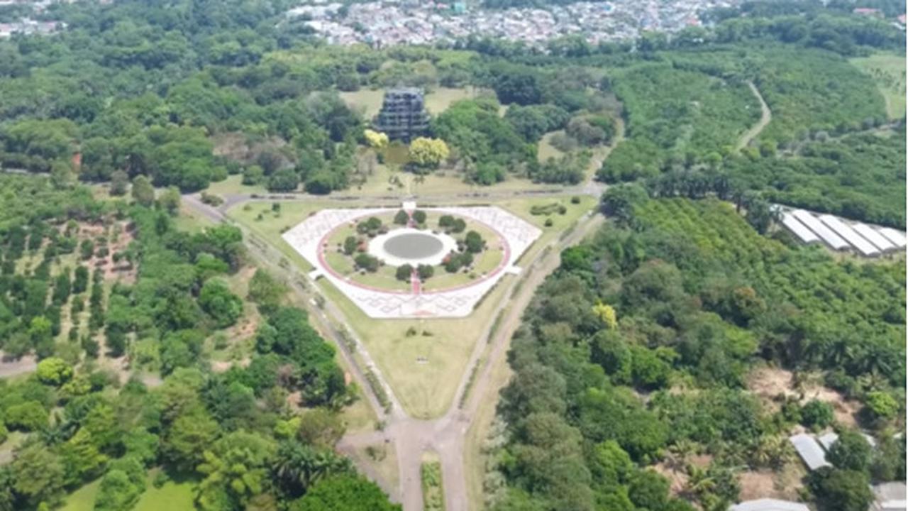 ⁠Ingat Taman Buah Mekarsari Terbesar di Dunia, Begini Kondisinya Ada Buah Salak Unik Warna Merah