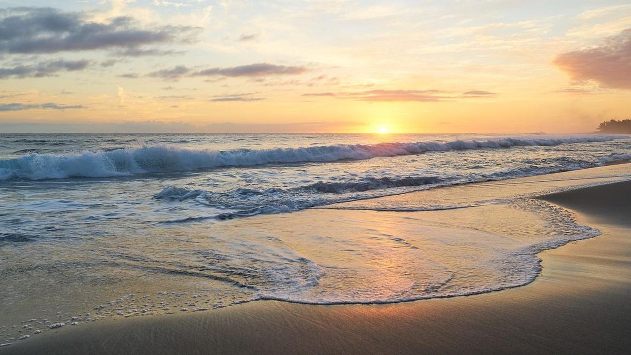 Pantai Slamaran Pekalongan