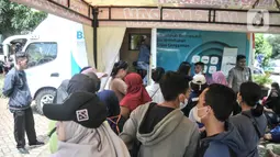 Bank Indonesia (BI) memberikan layanan paket penukaran uang kepada masyarakat sebesar Rp48,2 Triliun yang terbagi di 599 titik khusus Jabodetabek.  (merdeka.com/Iqbal S. Nugroho)