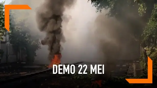 VIDEO: Momen Helikopter Padamkan Api di Tanah Abang