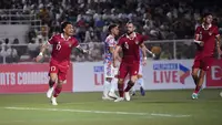 Timnas Indonesia terhindar dari kekalahan saat bermain imbang 1-1 dengan tuan rumah Filipina pada laga laga matchday kedua Grup F putaran kedua Kualifikasi Piala Dunia 2026 Zona Asia di Rizal memorial Stadium, Manila, Selasa (21/11/2023) malam WIB. Saddil Ramdani menjadi penyelamat muka Indonesia dengan gol penyeimbangnya lewat sontekan kaki kiri memanfaatkan umpan tarik Ricky kambuaya pada menit ke-70. Sebelumnya pasukan Shin Tae-yong sempat tertinggal sejak menit ke-23 lewat gol Patrick Reichelt. (Dok. PSSI)
