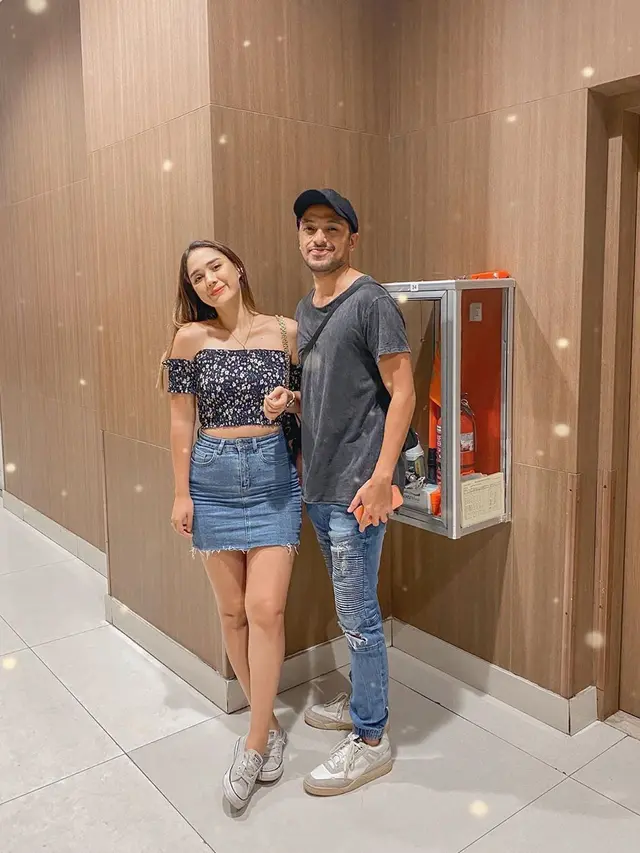 Beda Usia 11 Tahun, Ini 6 Momen Manis Jerry Likumahwa dan Raquel Katie