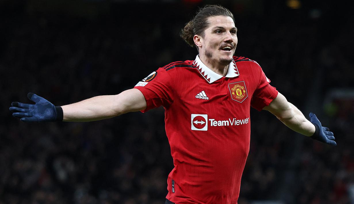 Sabitzer diboyong oleh Dortmund dari Munchen dengan harga 19 juta Euro. Jumlah itu sedikit lebih mahal dari harga belinya dulu di musim panas 2021 seharga 15 juta Euro. (Darren Staples / AFP)