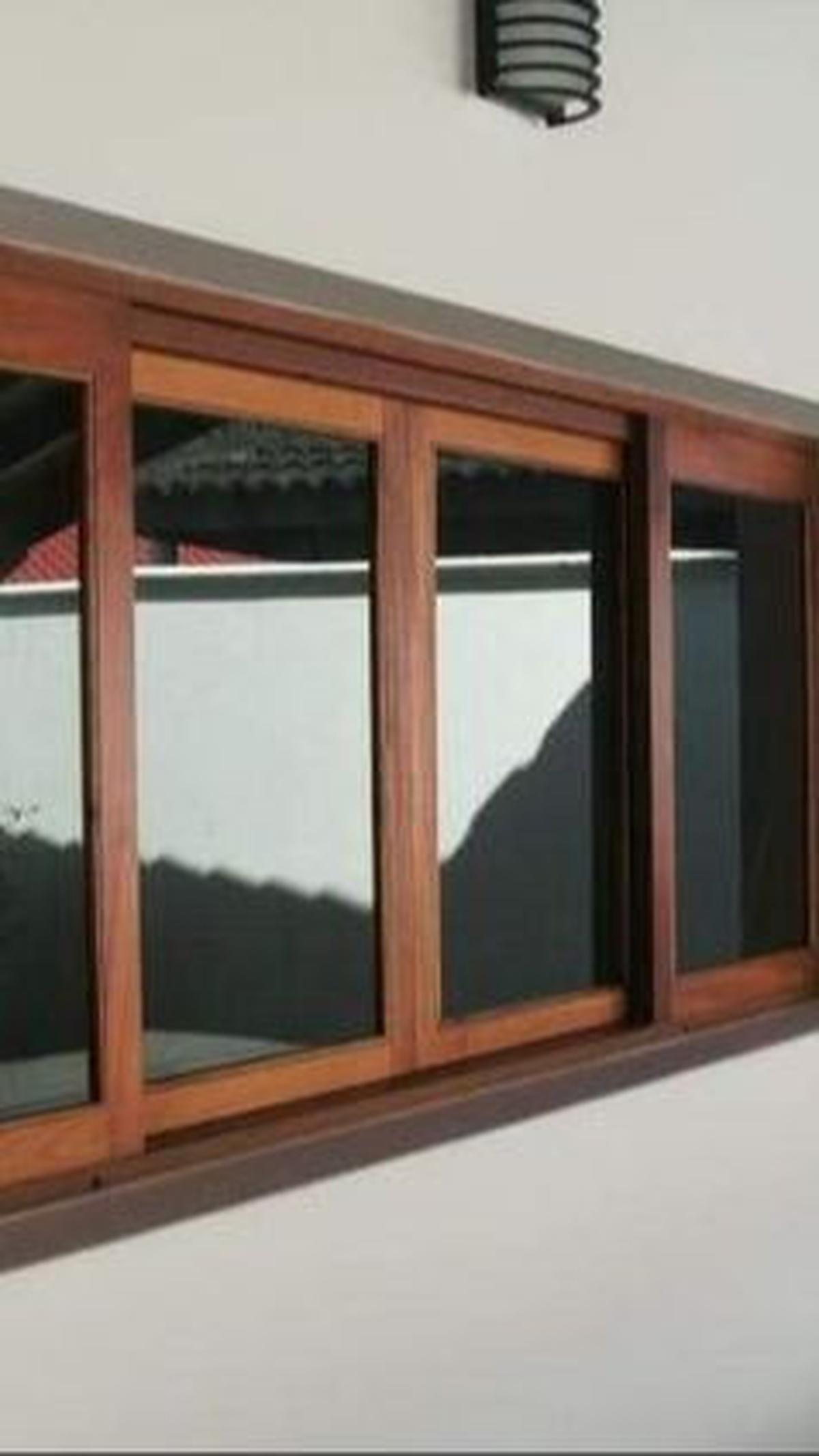 Desain Jendela Kayu Minimalis Modern