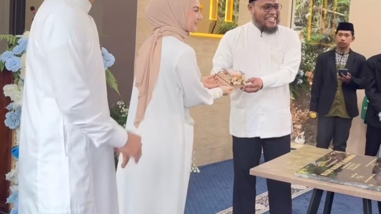 Akhirnya Rampung, 5 Potret Masjid Irish Bella Mahar dari Haldy Sabri - Namanya Masjid Mahar Al Mahabbah