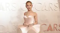 Lirik Lagu Supernatural Ariana Grande yang Kembali Viral, Termasuk berkat Kim Seon Ho Smile Challenge