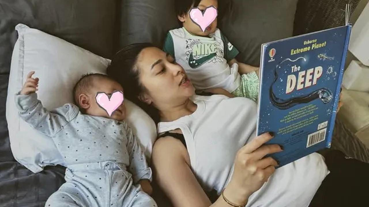 6 Potret Nikita Willy Momong Dua Buah Hati, Asuh Anak Tanpa Baby Sitter