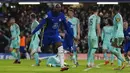Pemain Chelsea Romelu Lukaku melakukan selebrasi usai mencetak gol ke gawang Brighton pada pertandingan sepak bola Liga Inggris di Stadion Stamford Bridge, London, Inggris, 29 Desember 2021. Pertandingan berakhir 1-1. (AP Photo/Alastair Grant)