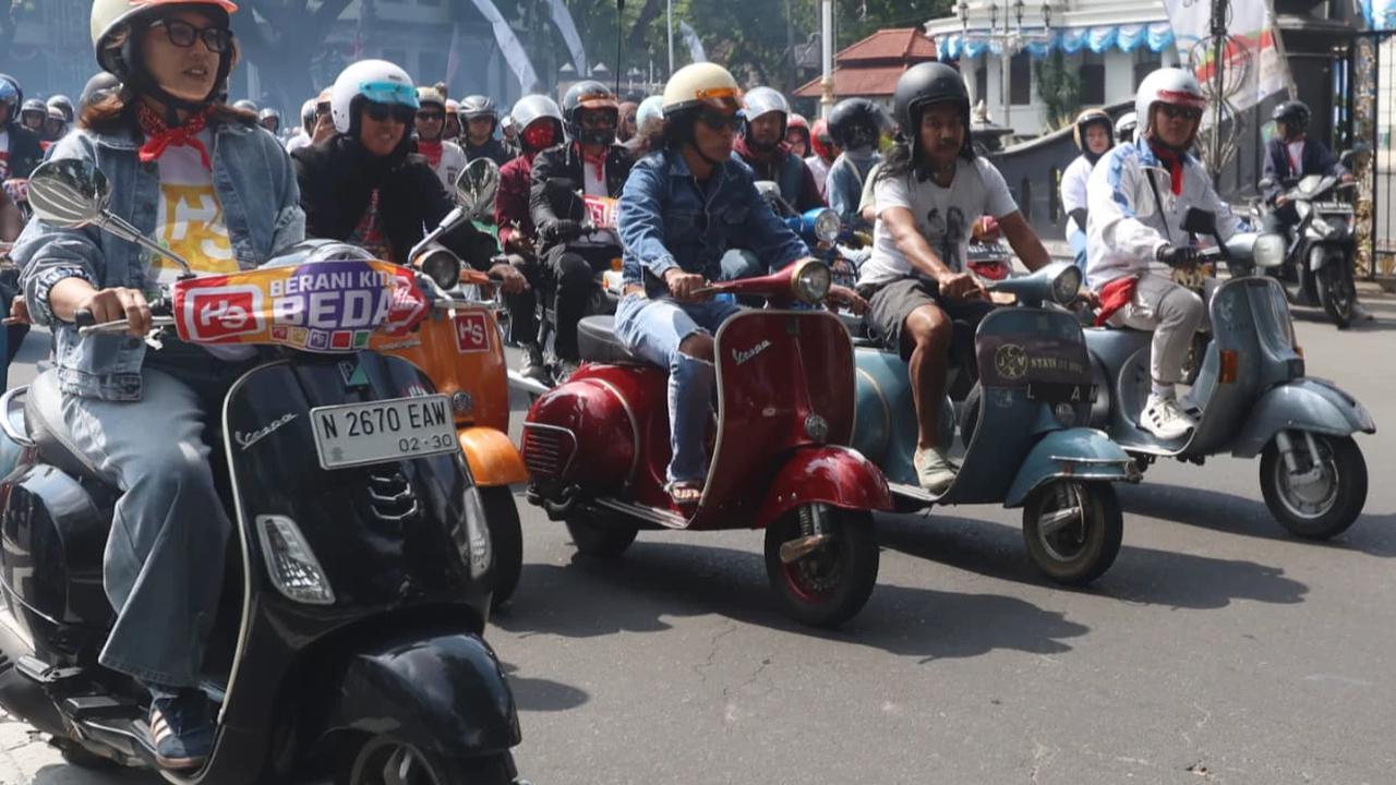 Kaka Pimpin Riding Ratusan Komunitas Motor di Kota Malang