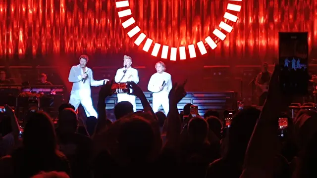 Konser Take That di Tennis Indoor Senayan Jakarta Pusat, Rabu (13/11/2024). (Ratnaning Asih/ Liputan6.com)