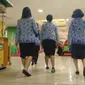 Empat PNS Pemkot Semarang terpergok sedang berbelanja di sebuah pusat perbelanjaan di Jalan Pemuda Semarang. (Liputan6.com/Edhie Prayitno Ige)