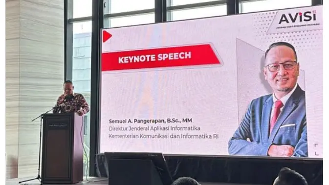 <p>Direktur Jenderal Aplikasi Informatika Kominfo, Semuel Abrijani Pangerapan di acara AVISI 2024 Indonesia Video Streaming Conference. Dok: AVISI</p>