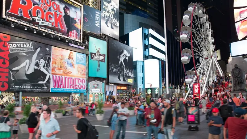 Wahana Kincir Ria Beroperasi di Times Square New York, Yang Sudah Divaksinasi Bisa Naik Gratis