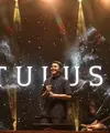 Penampilan Tulus di atas panggung Social Chic 2024 di Stadion Madya, Senayan, Jakarta, Minggu (4/8). [Foto: Adrian Putra/Fimela]