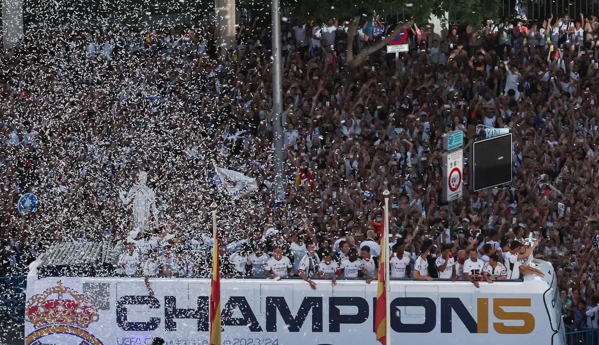 Real Madrid juga menjadi tim yang tak terkalahkan pada sembilan kali final Liga Champions. (Pierre-Philippe MARCOU/AFP)