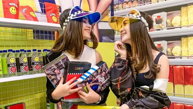 Pernah Main Sinetron Bareng, Ini 6 Kebersamaan Syifa Hadju dan Elina Joerg