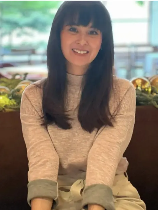 Bahkan sekilas, tampilannya disebut mirip dengan Marsha Timothy.  [Foto: Instagram/ Ayushita]