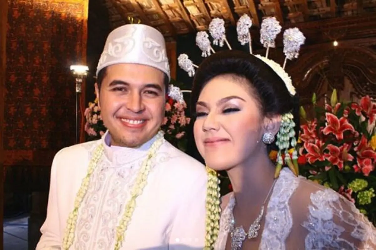 [Bintang] Sissy Priscillia dan Rifat Sungkar