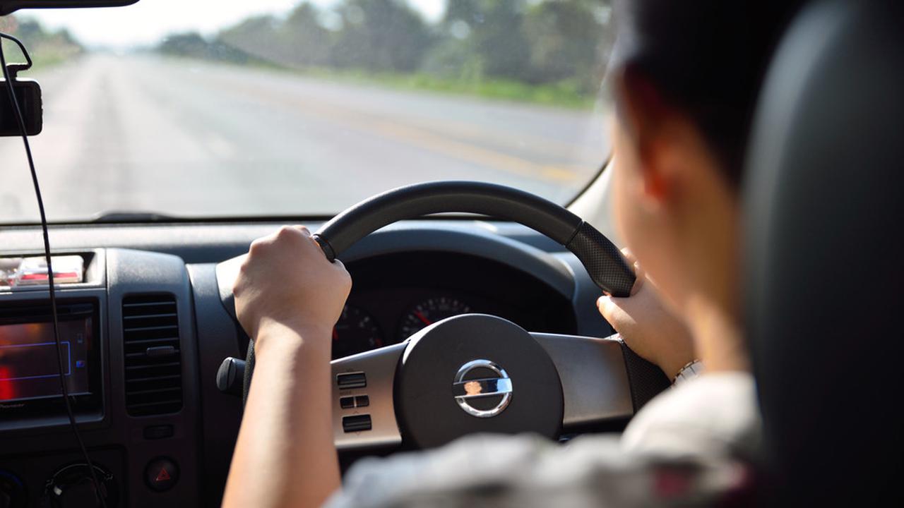 6 Kebiasaan Pengemudi Milenial yang Bisa Membahayakan Mobil