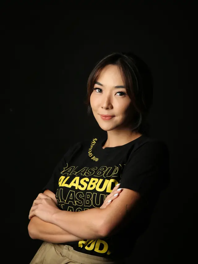 Gisel.