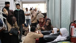 Puluhan siswa sekolah dasar (SD) dilarikan ke UPTD Puskesmas Bogor Selatan usai mengalami gejala mual, pusing dan muntah usai menyantap Makanan Bergizi Gratis (MBG). (Foto: Istimewa).