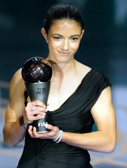 Selain itu, Aitana Bonmati juga dinilai berkontribusi atas Barcelona memenangi Liga Champions pada 2023 dalam beberapa bulan terakhir. (AP Photo/Kirsty Wigglesworth)