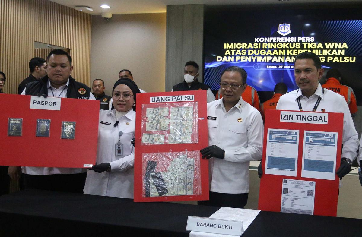 Tiga WNA ditangkap karena kasus uang palsu