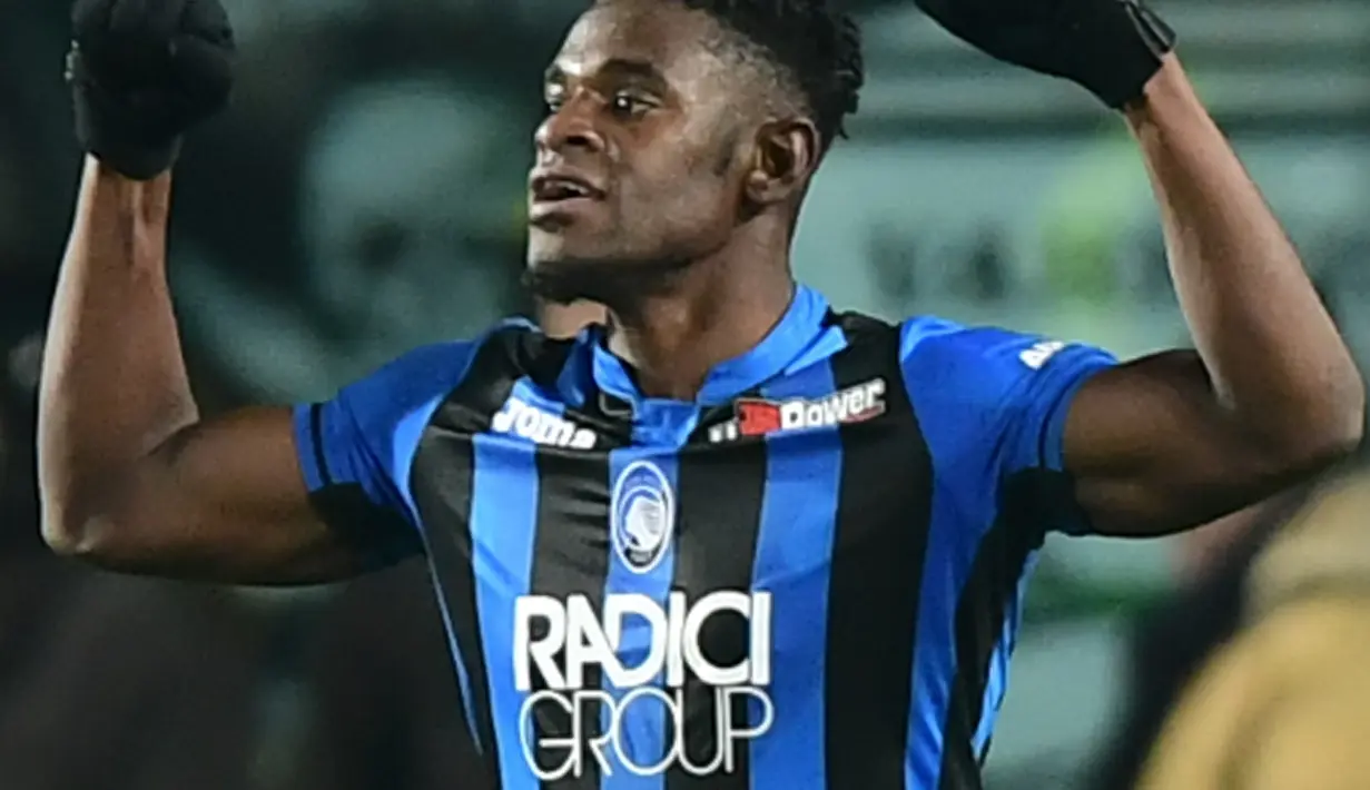 Jumlah yang sangat jauh dari ekspektasi para pendukung Sampdoria lalu ia dilepas ke Atalanta. Kini Zapata tengah berada di puncak kariernya bersama Atalanta dan sudah mengemas 16 gol.  (AFP/Miguel Medina)
