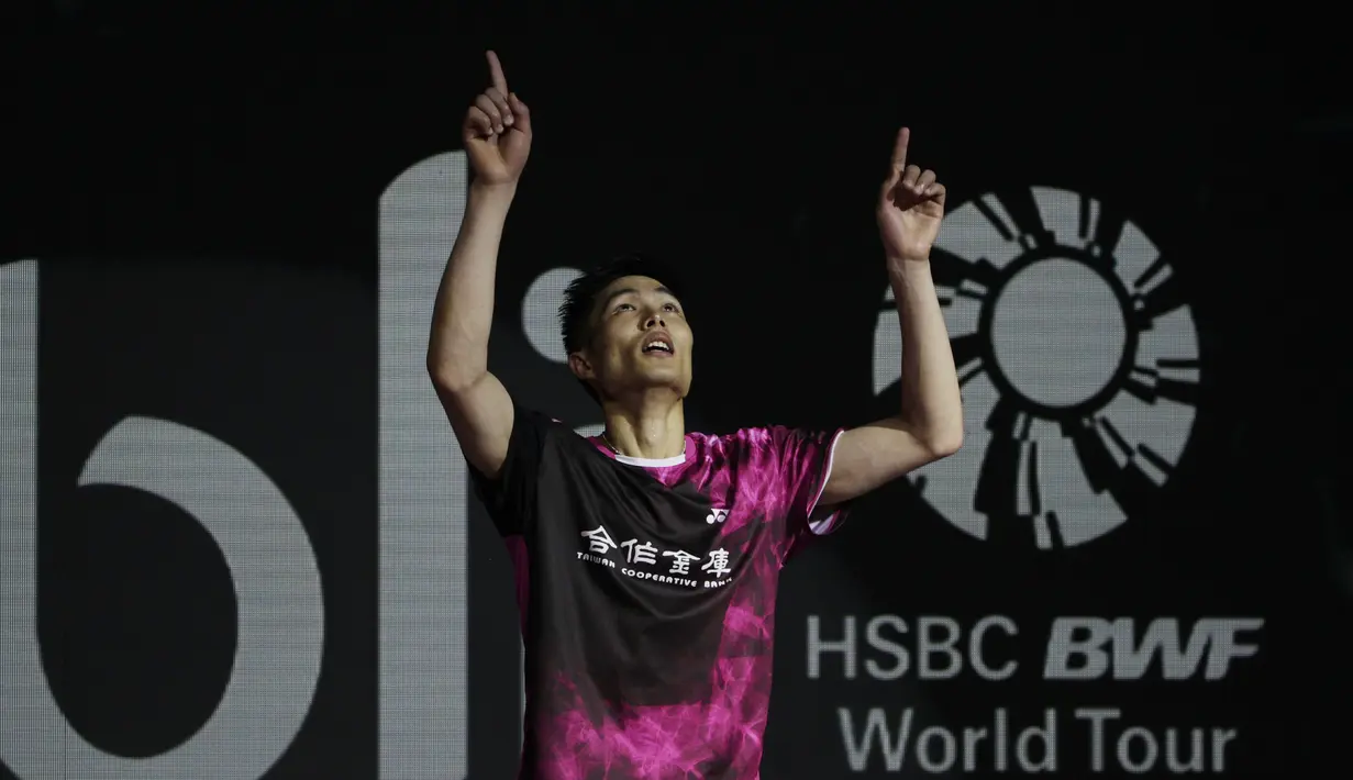 Ekspresi Chou Tien Chen usai mengalahkan Anders Antonsen di final tunggal putera Indonesia Open 2019 melalui pertarungan ketat 3 gim dengan skor 21-18 24-26 21-15 di Istora Senayan, Jakarta, Minggu (21/7/2019). (Bola.com/Vitalis Yogi Trisna)