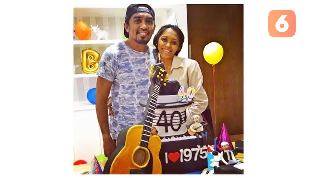 Dikenal Sosok Penyayang, Ini 8 Potret Kenangan Glenn Fredly dan Keluarga