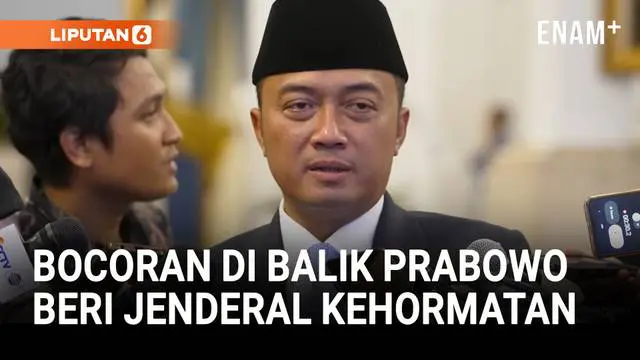 Presiden Prabowo Subianto menganugerahkan pangkat istimewa kepada masing-masing satu purnawirawan Tentara Nasional Indonesia (TNI) Djamari Chaniago dan Ahmad Dofiri dari Kepolisian Negara Republik Indonesia (Polri).