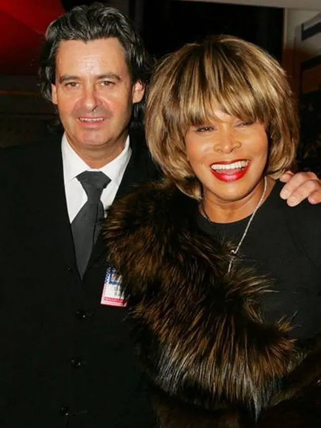 [Bintang] TINA TURNER & ERWIN BACH