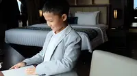 Bocah 9 Tahun Ini Jadi Asisten Khusus Manajer Hotel