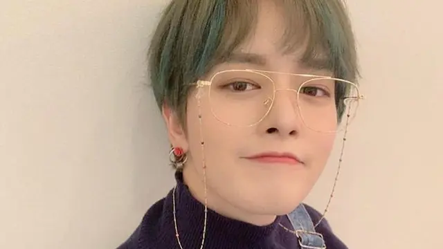 Ravn Oneus dengan anting