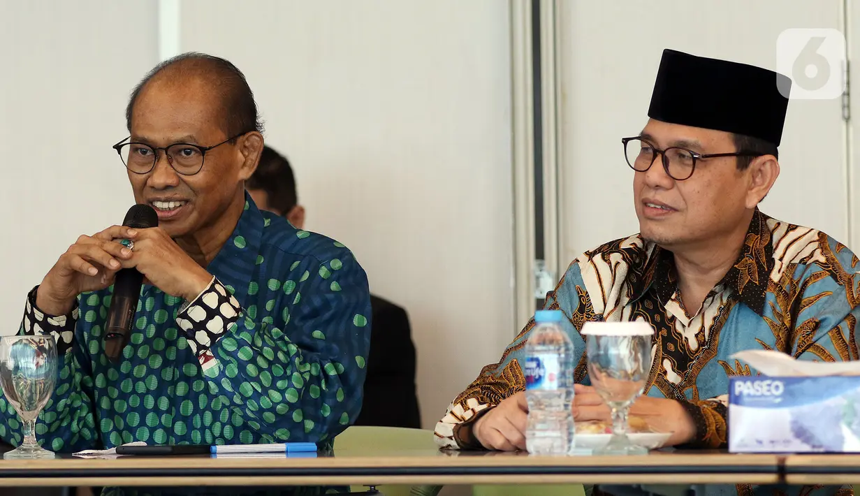 Dirjen Bimas Islam Kemenag RI Muhammadiyah Amin hadiri acara Penandatanganan MOU di Gedung SCTV, Jakarta, Rabu (11/3/2020). MOU meliputi kerja sama Program Festival Ramadan 2020 antara Indosiar dengan Direktorat Penerangan Agama Islam Ditjen Bimas Islam Kemenag. (Liputan6.com/Johan Tallo)