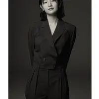 Menjelang akhir tahun, tak ada salahnya untuk mencoba potongan rambut seperti Park So Dam ini. Penasaran seperti apa? Berikut ulasannya.