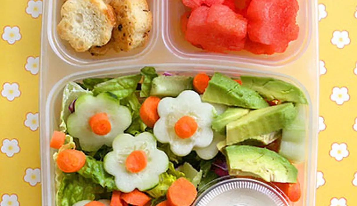 10 Ide Membuat Bekal Sandwich Kreatif Photo