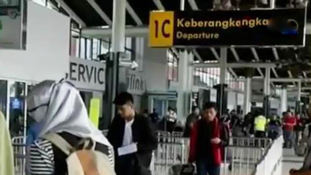 Kepadatan Pemudik Bandara Soetta