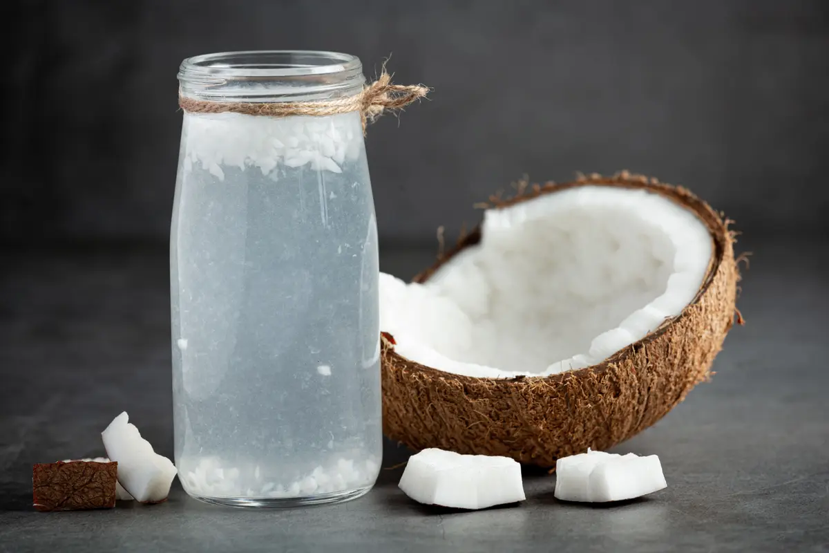 Waktu yang ideal untuk mengonsumsi air kelapa