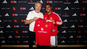 Michael Carrick Belum Selesai Belanja, Ini 3 Gelandang yang Masuk Radar MU