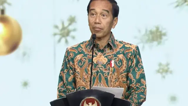 Presiden Jokowi saat menyampaikan sambutan di Perayaan Natal Nasional 2023 yang digelar di Gereja Bethany Nginden, Surabaya, Jawa Timur, Rabu (27/12/2023). (Istimewa)