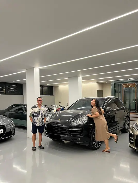 Porsche Cayenne Turbo. (Source: Instagram/@ariefmuhammad)