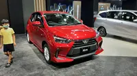 Toyota Agya juga merupakan salah satu rekomendasi city car yang cocok untuk mahasiswa karena selain bentuknya yang kompak dan harga yang murah yaitu mulai dari Rp167 jutaan, Mobil ini juga memiliki mesin yang irit.