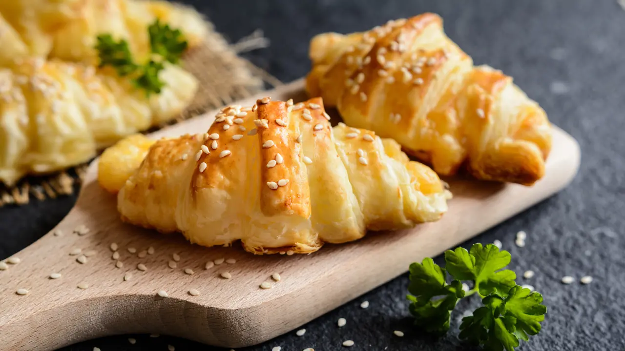 Banana puff